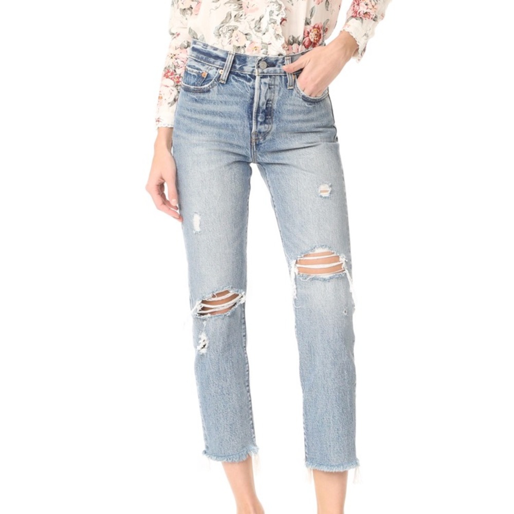 **sold** Levi’s wedgie straight jeans